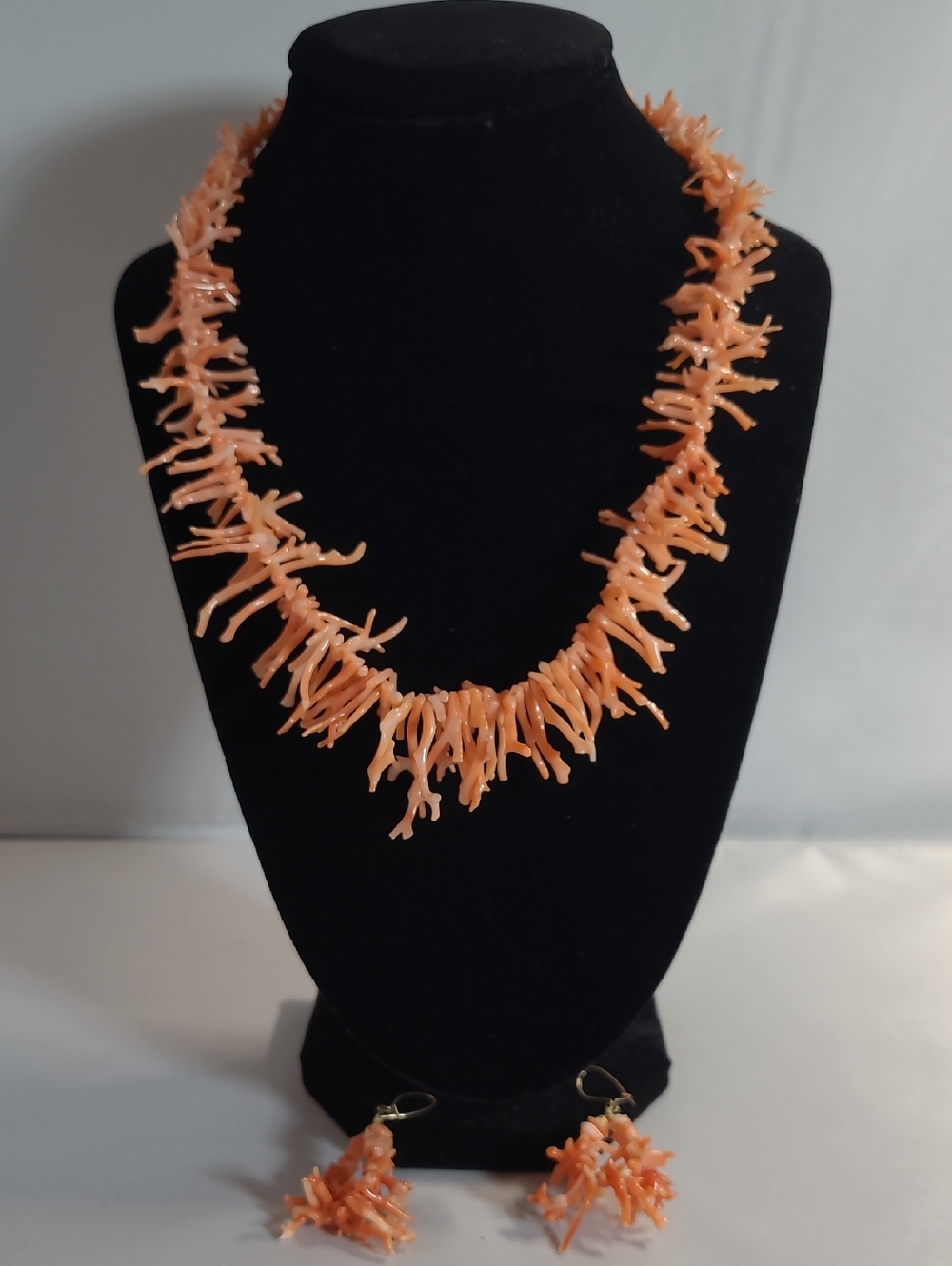Vintage  Necklace and Earrings Set Orange Cream